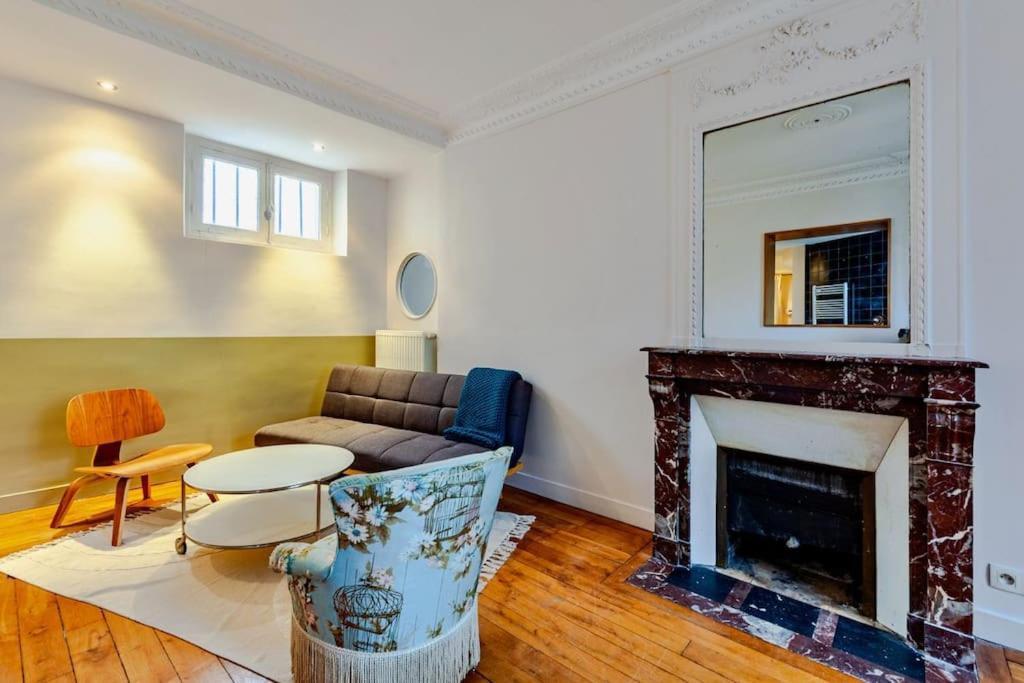 Charmant Appartement Au Coeur De Paris Eksteriør billede